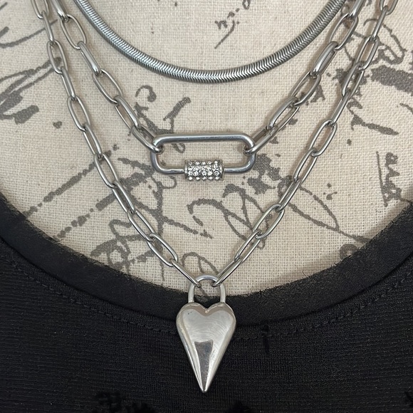 Christian Seriano Silver NY three with heart and toggle and crystals CSNY - Picture 2 of 9